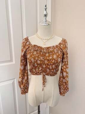 Speed Limit MPH Brown Floral Smocked Long Sleeve Crop Top